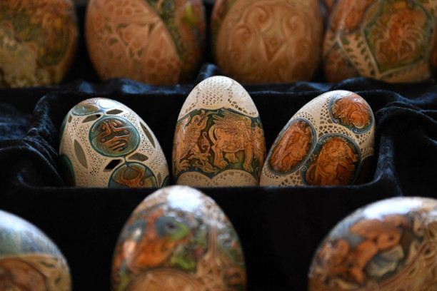 Umetnički radovi koji ostavljaju bez daha:  Grebanje i pravljenje čipki na jajima (FOTO)