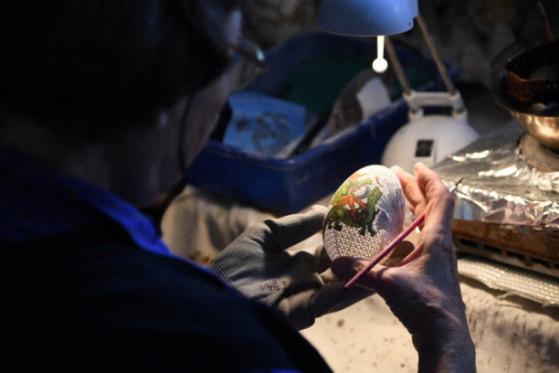 Umetnički radovi koji ostavljaju bez daha:  Grebanje i pravljenje čipki na jajima (FOTO)