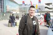 Kakav džentlmen! Sloba Radanović sačekao ženu na aerodromu, pa joj priredio iznenađenje! (FOTO)