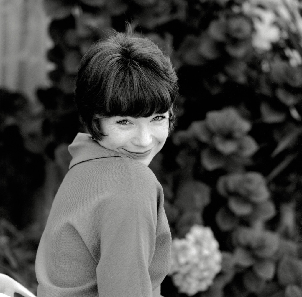 Htela je u krevet Džeka Nikolsona, a zaprosila Morgana Frimena: Autobiografija Širli Meklejn je puna sočnih detalja, kao i njen život (FOTO)