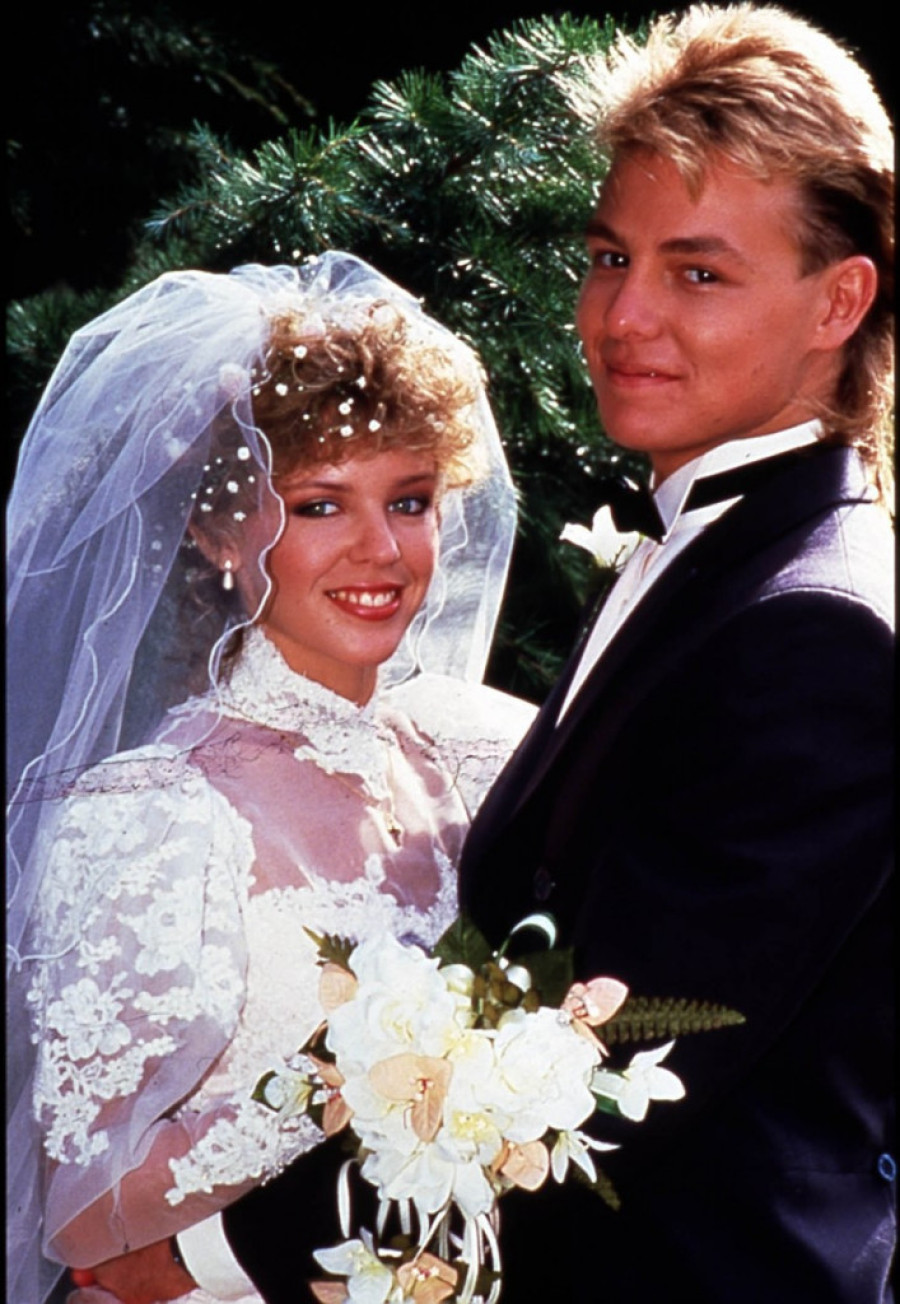 Kajli Minog i Džejson Donovan posle 30 godina ponovo zajedno u važnim ulogama (FOTO/VIDEO)