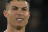Ronaldov izraz lica govori više od 1.000 reči? Šta mislite, ko je naljutio Kristijana?! (FOTO)