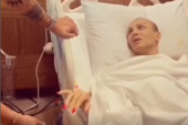 Momak je iznenadio devojku koja boluje od raka na najlepši mogući način - ona mu odgovorila: Kako ću ovakva? (VIDEO)