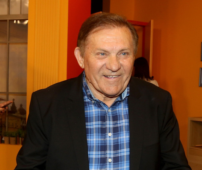 Miloš Bojanić završio u bolnici! Otkriveni detalji pevačevog zdravstvenog stanja