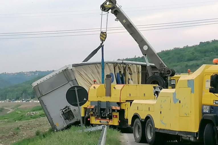 Drama u Sarajevu: Motociklista pokosio maloletnog pešaka na pešačkom prelazu!