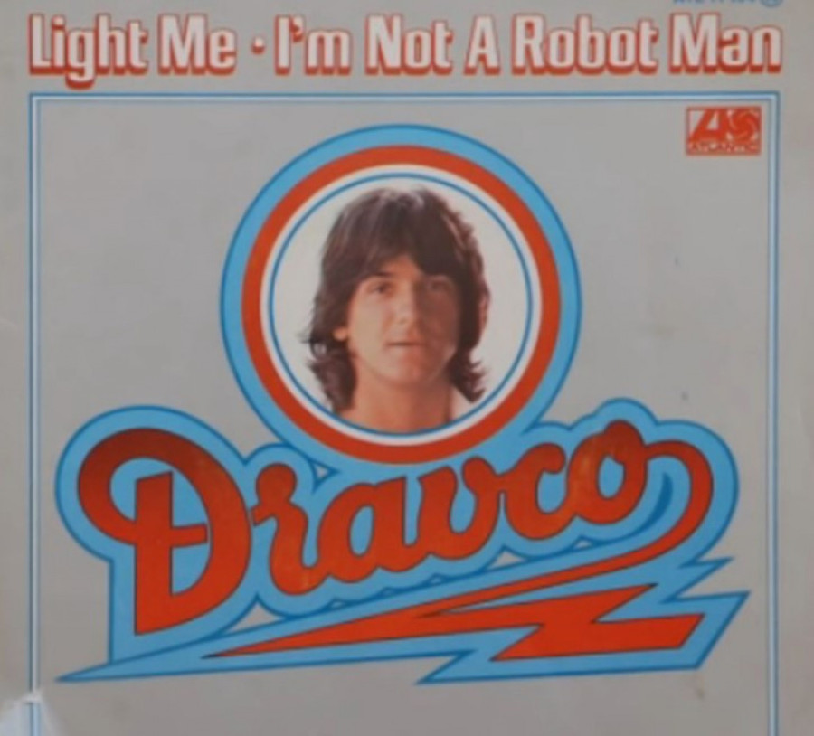 Čola se na početku karijere predstavljao pod drugim imenom: Želeo je da osvoji Evropu (FOTO)