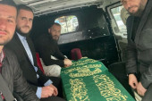 "Kako veličanstveno posle smrti"! Muamer Zukorlić ponovo sahranjen, snimci zaprepastili sve (FOTO/VIDEO)