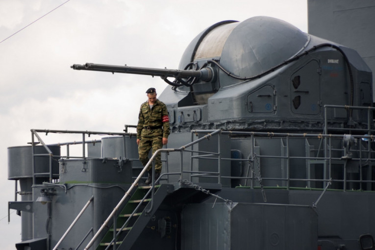 Velika pobeda ruskih snaga: Oslobođeni mornari sa broda "Avangard", a sve po nalogu Putina!