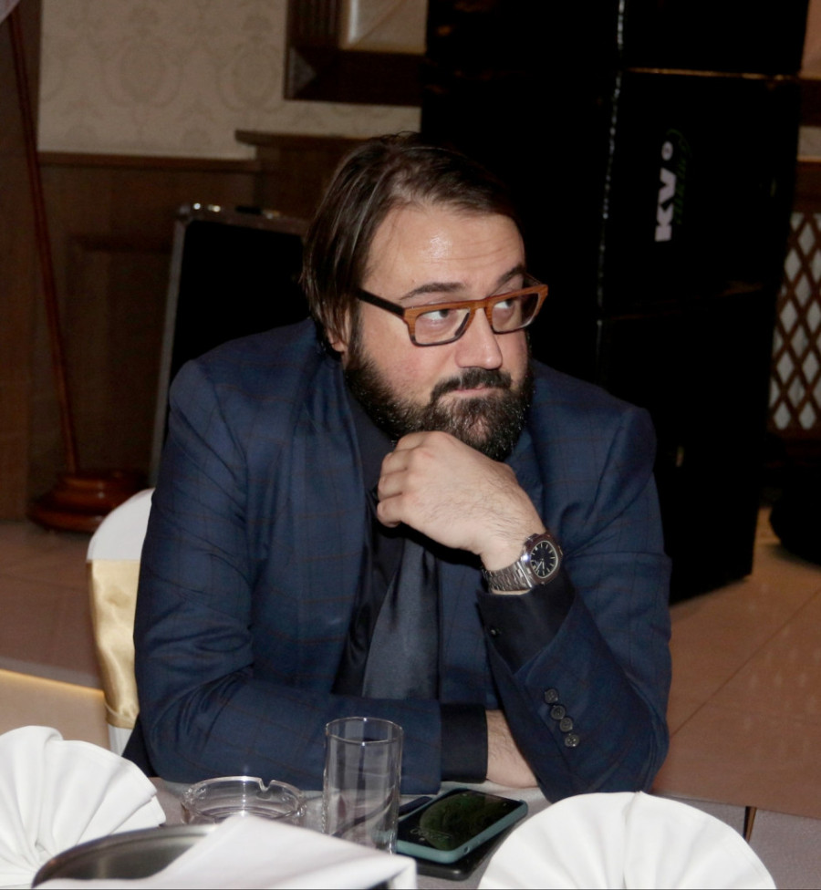 Estrada pod lupom 24sedam: Usponi i padovi od kojih boli glava! (FOTO)