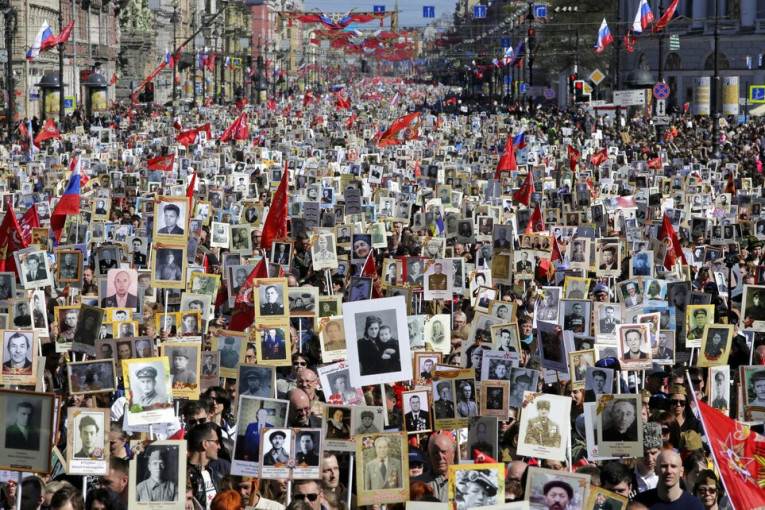 Srbija danas šeta u čast "Besmrtnog puka": Niz manifestacija širom naše zemlje, a centralna je u Novom Sadu