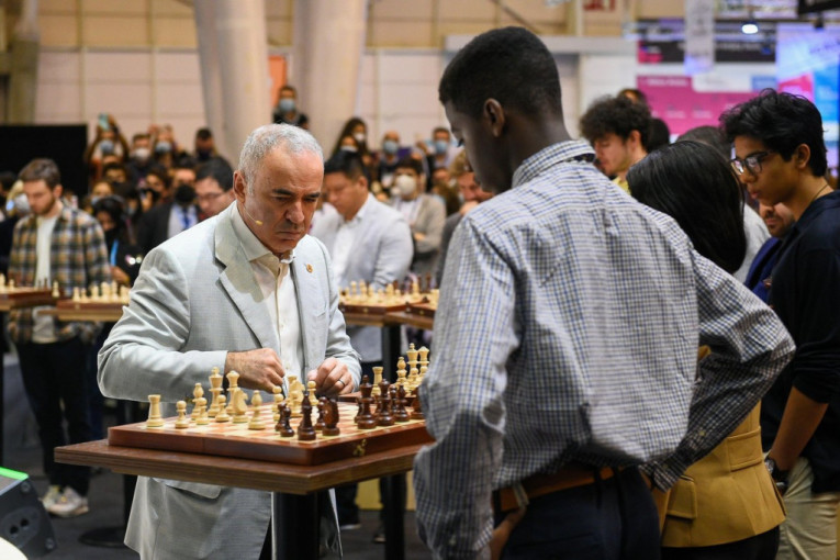 Kasparov ispalio arsenal teških optužbi na račun Karpova