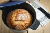 Recept dana: Pravi domaći hleb - topao, hrskav i preukusan, a čak ne morate ni da ga mesite