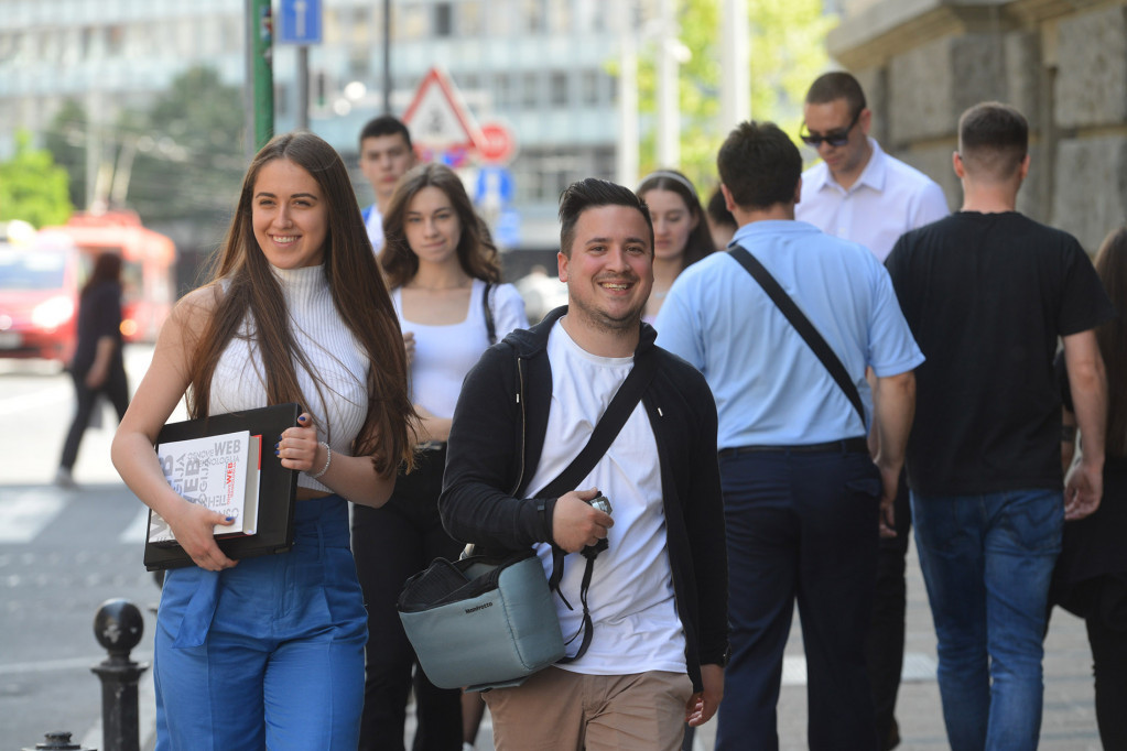 Od 1. januara svi studenti u Srbiji dobijaju novu studentsku karticu! Besplatno čak i održavanje, a biće i popusta