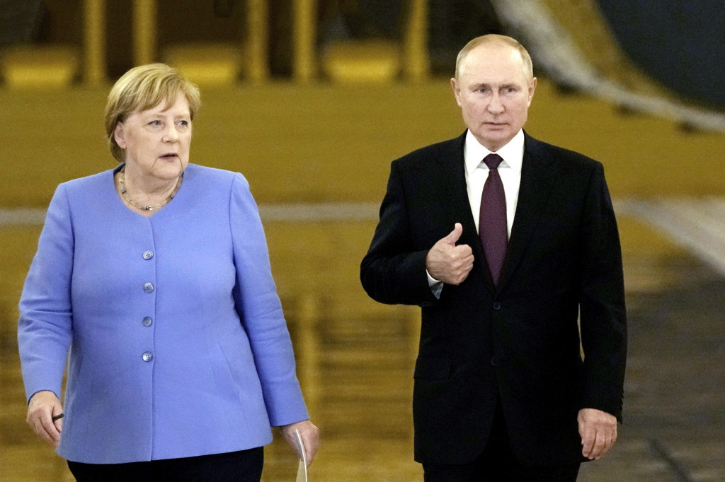 Ništa bez Angele Merkel: Ukrajinski ambasador priželjkuje da ona posreduje u pregovorima s Putinom