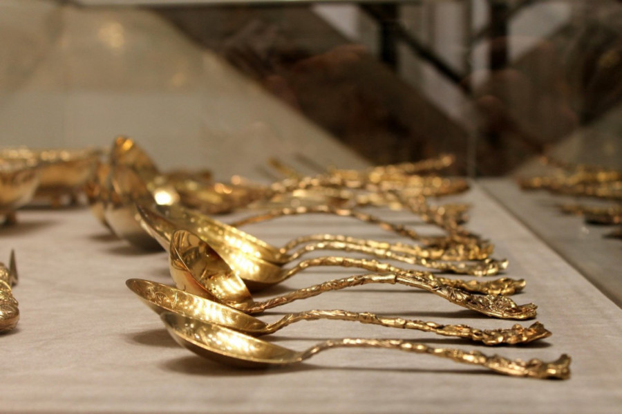 Suptilni znaci po kojima možete znati da je neko ultrabogat