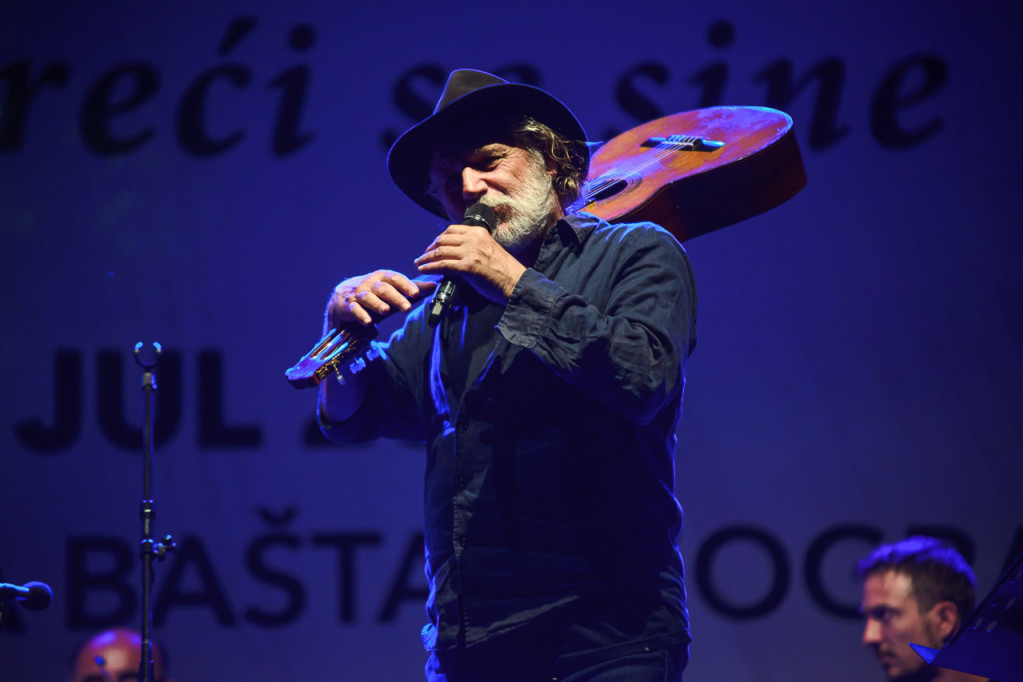 Šerbedžija se vraća Beograđanima: Više od koncerta uz „Ne daj se, Ines“ i nezaboravne pesme Montena, Štulića i Dedića
