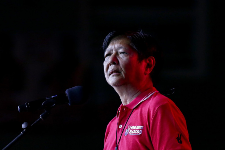 Pola građana strepi, pola se raduje: Sin nekadašnjeg diktatora postaje predsednik, od čega narod najviše strahuje