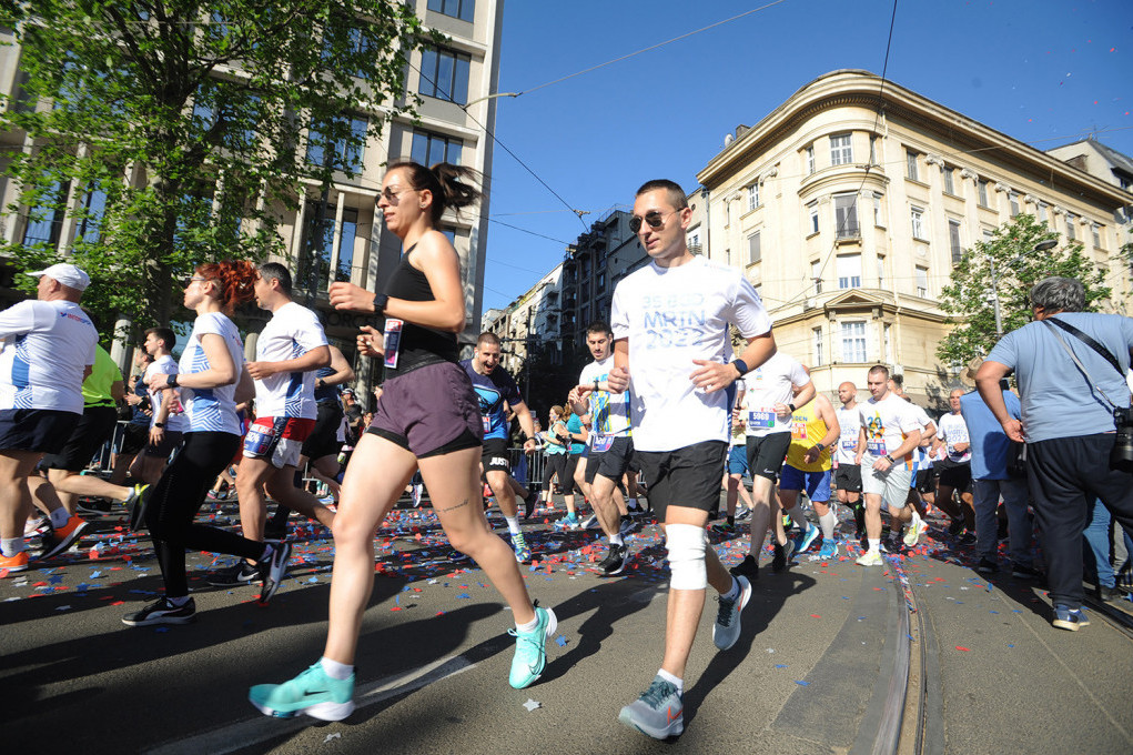 Beograd je danas bio prestonica svetske atletike: 7.000 učesnika - prvi polumaratonac prošao kroz cilj za sat vremena i četiri minuta!