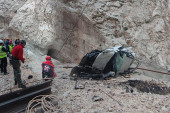 Beograđanin poginuo u Republici Srpskoj: Sleteo automobilom sa litice visoke 50 metara - slike su jezive, spasioci šokirani! (FOTO)