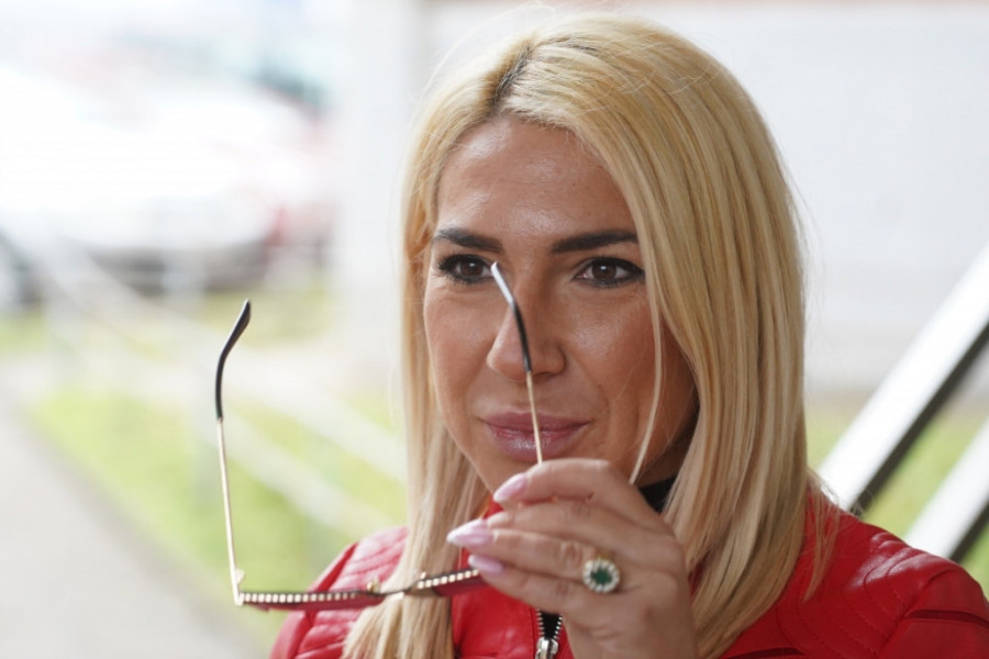 „Ukoliko mu neko bude prišao..." Sanja se vratila bivšem, pa rečima Jovane Jeremić pripretila! (VIDEO)