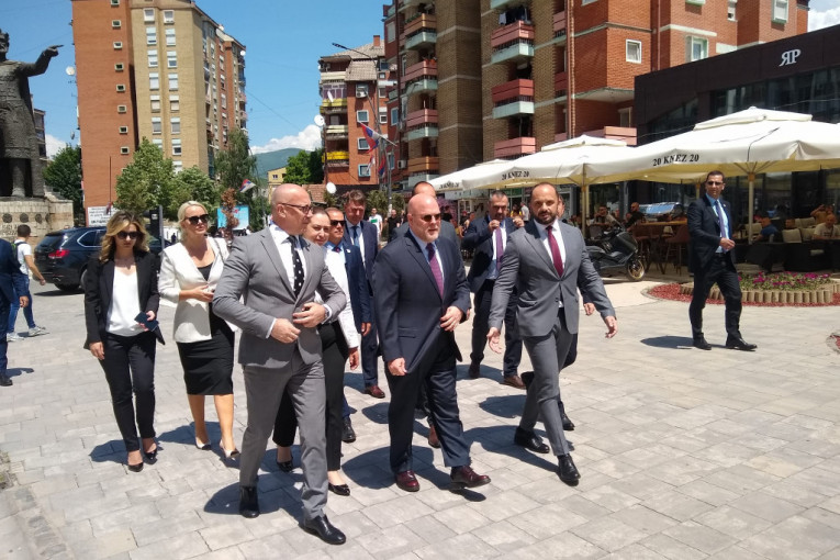 Severna Mitrovica predstavlja budućnost Kosova: Američki ambasador o poseti severu Kosmeta