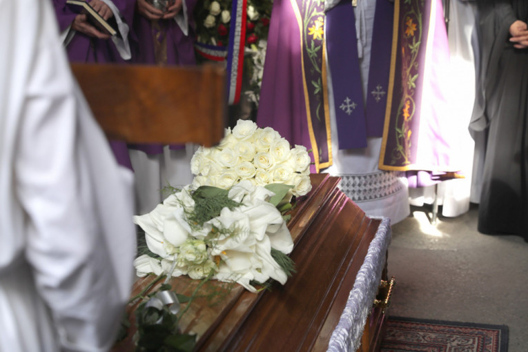 Kovčeg sa telom Mateja Periša stigao u Split: Poznato gde će biti sahranjen