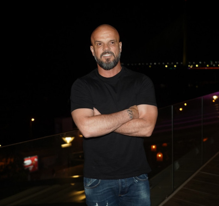 Bukvić više nije podstanar - kupio je nekretninu u luks delu Pariza: Progovorile komšije!