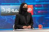 Voditeljke morale da pokriju lica pred kamerama: Talibani nastavljaju sa maltretiranjem žena (FOTO)