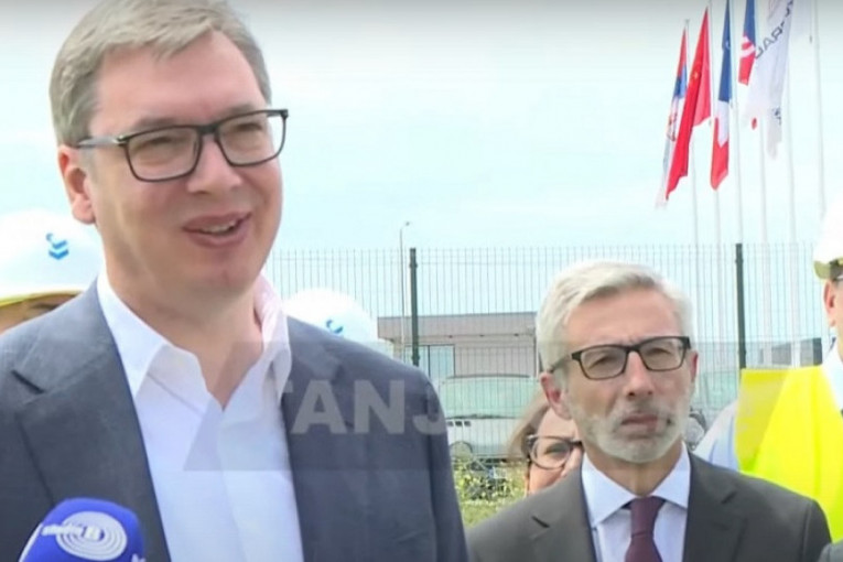(UŽIVO) Predsednik Vučić na Makiškom polju: "Radovi na beogradskom metrou napreduju odlično" (FOTO/VIDEO)