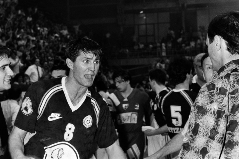 Prošlo 29 godina od najvećeg rukometnog spektakla: Dan kada je veliki Neđa oborio Zvezdu i doneo titulu Partizanu (VIDEO)