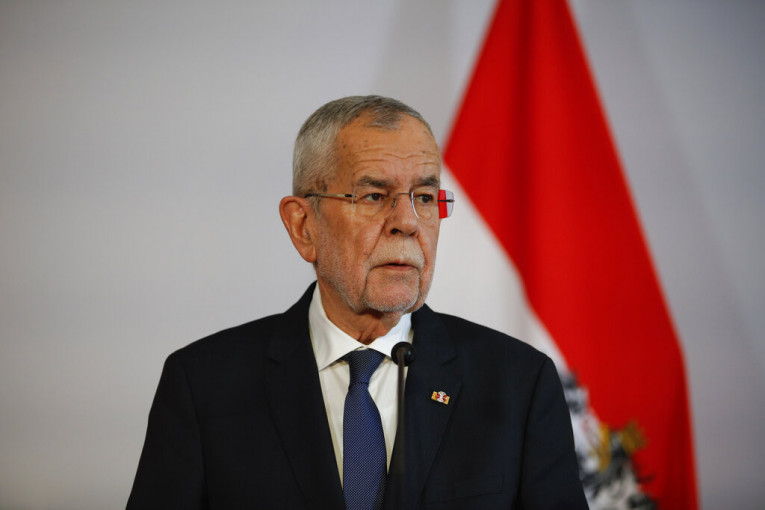 Predsednik Austrije izviždan: Morao je da otkaže govor (VIDEO)