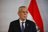 Predsednik Austrije drastično gubi podršku pred izbore: Van der Belenu se ljulja stolica
