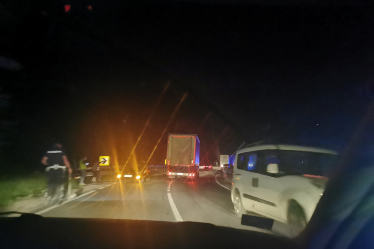 Teška saobraćajna nesreća kod Zrenjanina: Poginula Ruskinja, u njen auto se zakucao mladić brzinom 150 km/h (FOTO)