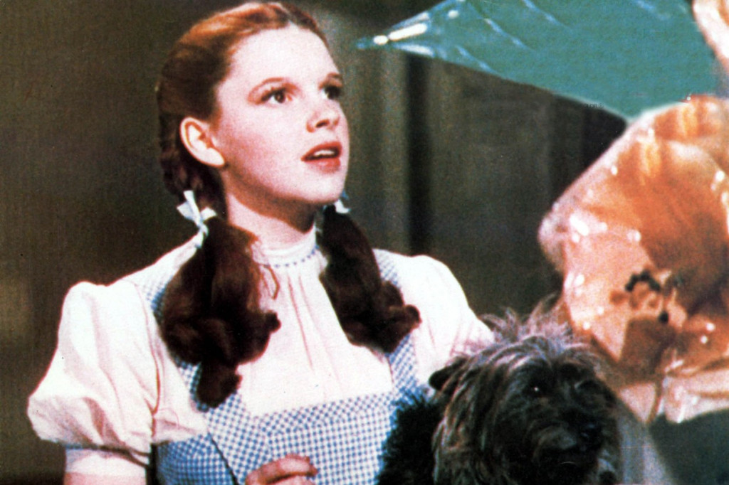 Čija je haljina Džudi Garland iz filma "Čarobnjak iz Oza"? Umesto na aukciji, vlasnika traži na sudu