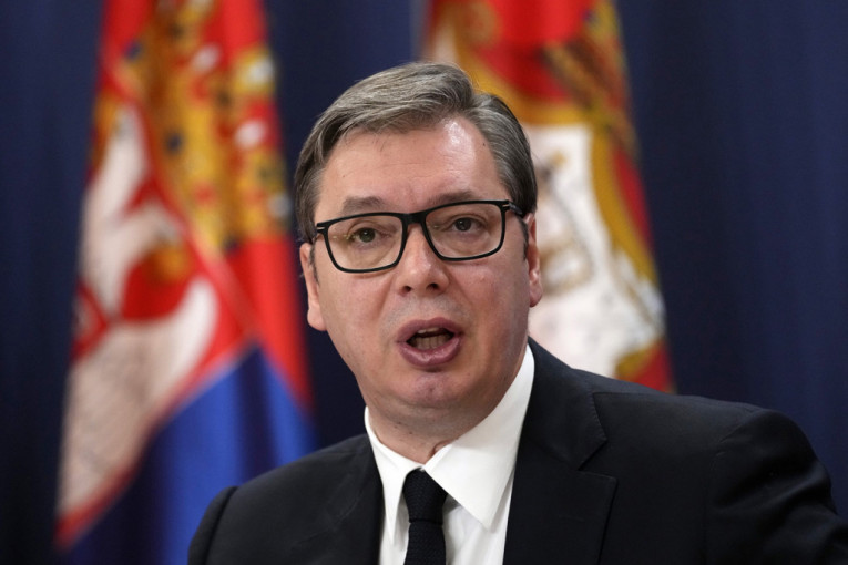 Vučić: Ambasador Srbije uskoro se vraća u Ukrajinu (VIDEO)
