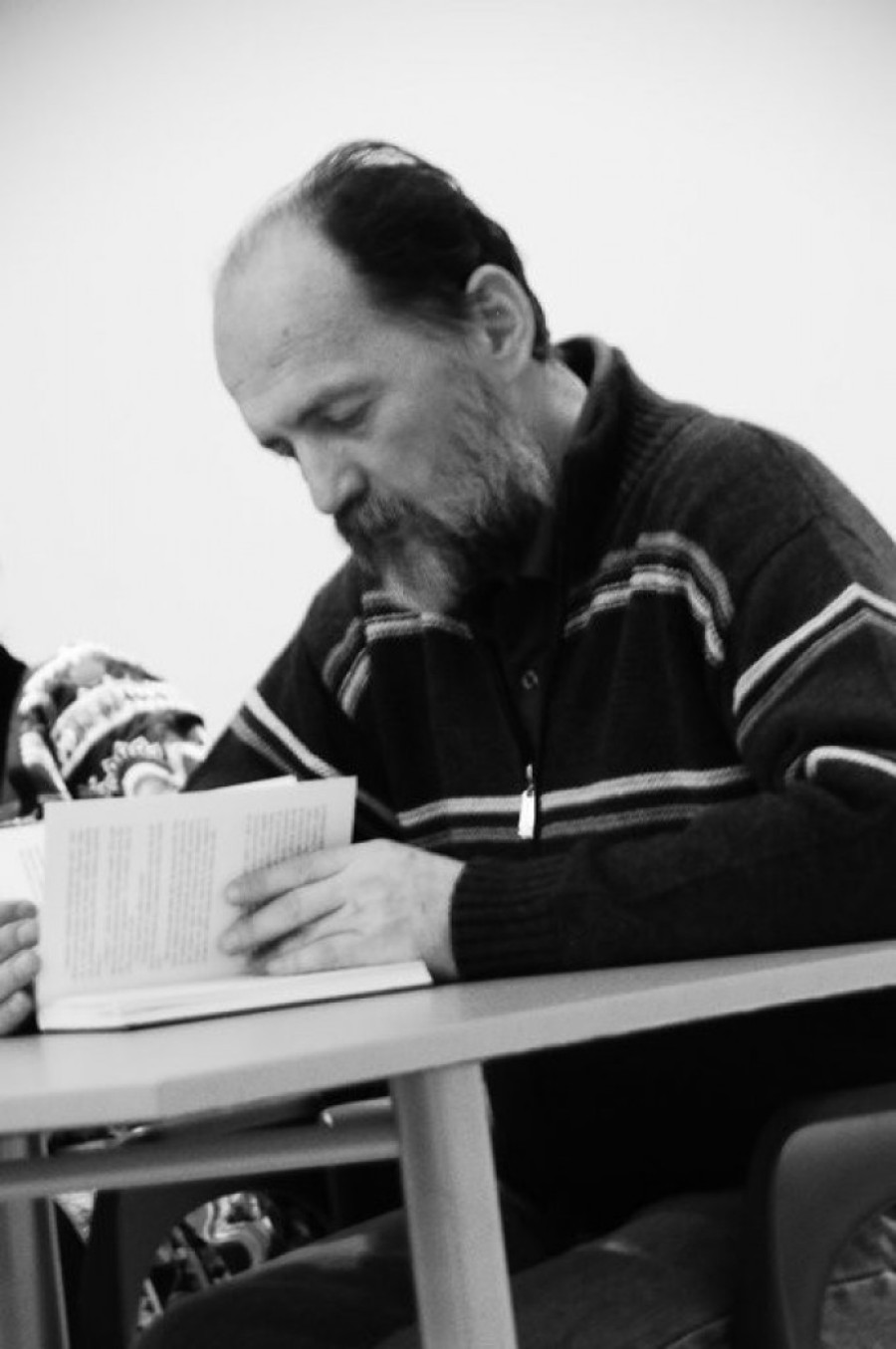 Nebojša Jevrić je advokat najnesrećnijih pred Bogom: Nova knjiga poslednjeg kojota sa Terazijskog grebena (FOTO)