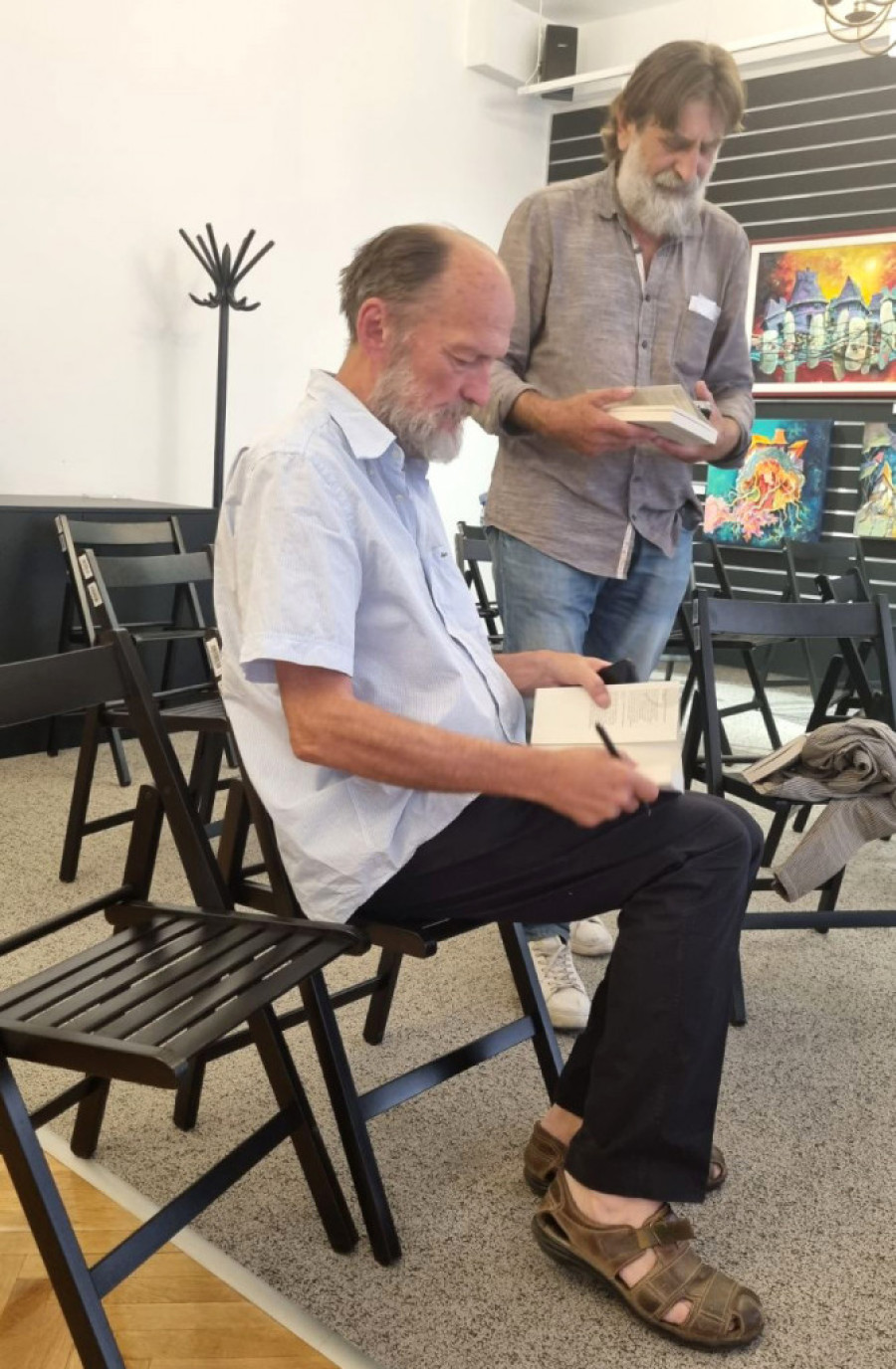 Nebojša Jevrić je advokat najnesrećnijih pred Bogom: Nova knjiga poslednjeg kojota sa Terazijskog grebena (FOTO)