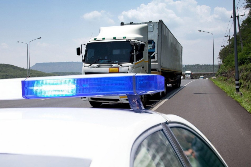 Vozač kamiona mrtav pijan seo za volan: Naduvao više od tri promila!