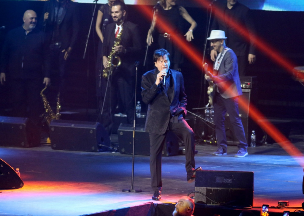 Čola danas puni 71 godinu: Rođendanske čestitke pristižu sa svih strana!