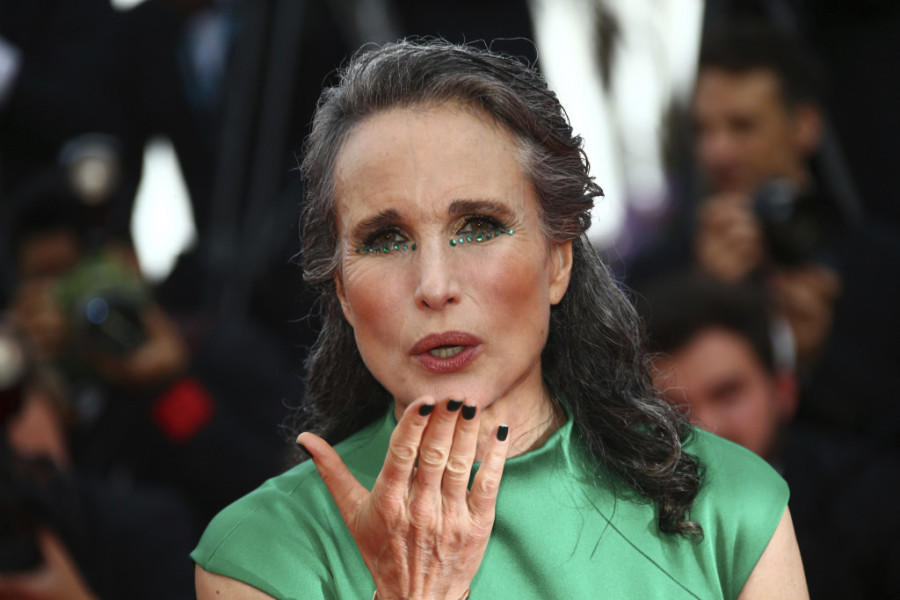 Ne stišava se huk oduševljenja holivudskim divama koje slave svoje bore i sedu kosu na crvenom tepihu (FOTO)