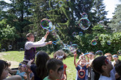 "Dečije letnje igre" u Topčiderskom parku: Najmlađi će moći da se zabave uz mađioničare, klovnove, maskote i predstave
