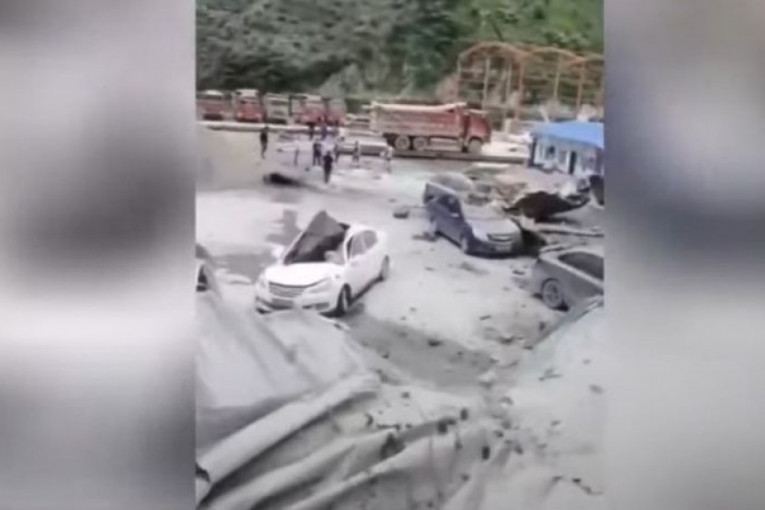 Snažan zemljotres u Kini: Treslo se tlo u Sečuanu na 6,1 stepen po Rihteru - ima poginulih (VIDEO)