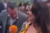 Skandalčina u Britaniji! TV prezenterku udarili po zadnjici tokom prenosa, napasniku preti oštra kazna (VIDEO)
