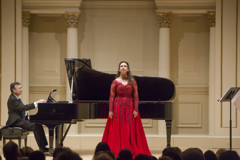 Marija Jelić sa svetskim zvezdama izvodi najlepše Pučinijeve i Verdijeve arije: „Opera zauvek“ na Kolarcu