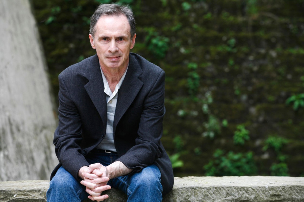 Nije bilo nedelje da se nismo čuli: Objavljena knjiga eseja Mihajla Pantića o književnosti Davida Albaharija