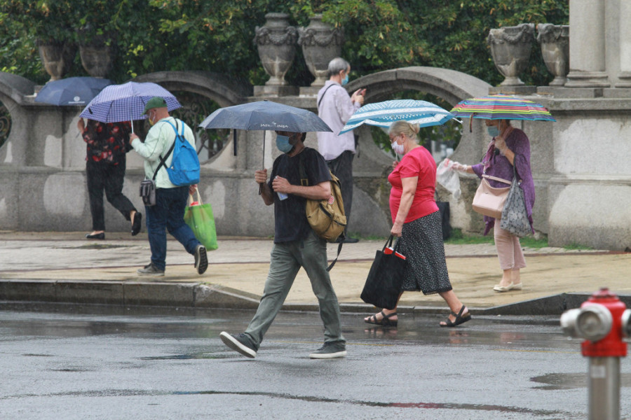 Od sunca do oblaka! RHMZ upozorava - sat vremena će trajati nevreme: Kiša i grmljavina u pojedinim delovima Srbije (FOTO)