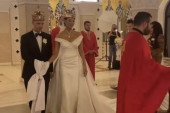 Isplivao snimak ceremonije crkvenog venčanja Kaće i Marka: Evo gde je za to vreme bila mala Katja (FOTO)