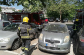 24sedam na mestu požara na Novom Beogradu: Filteri u kuhinji restorana izazvali havariju, vatrogasci brzo reagovali (FOTO/VIDEO)