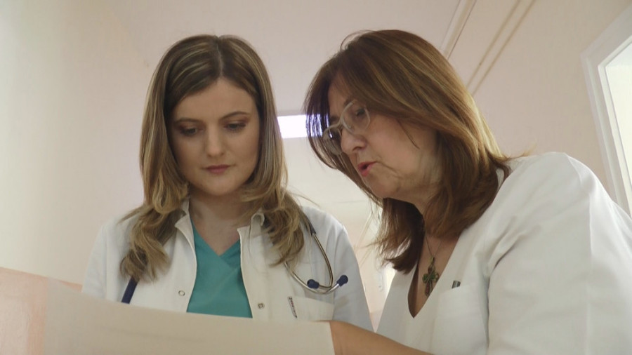 Ana je bila jedan od 100 najboljih studenata medicine: Ostala je u svom rodnom Čačku i ispunila veliku želju (FOTO)