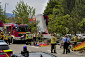 Voz iskočio iz šina, vagoni se isprevrtali: U nesreći u Nemačkoj stradale tri osobe, povređeno 60! (VIDEO)